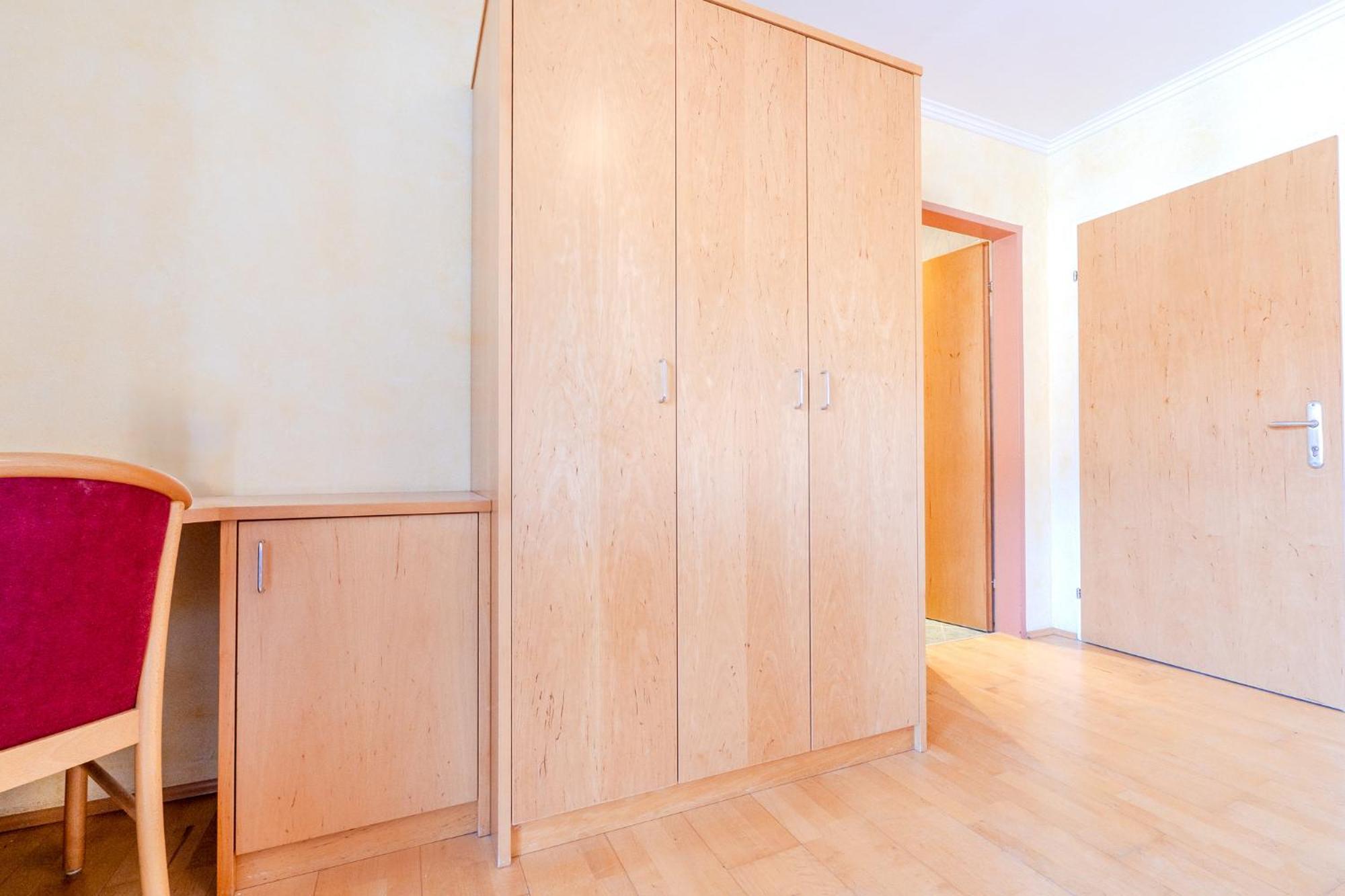 Whats-App Self-Check-In - Villa Maria Theresia バート・ゴイーザーン 部屋 写真