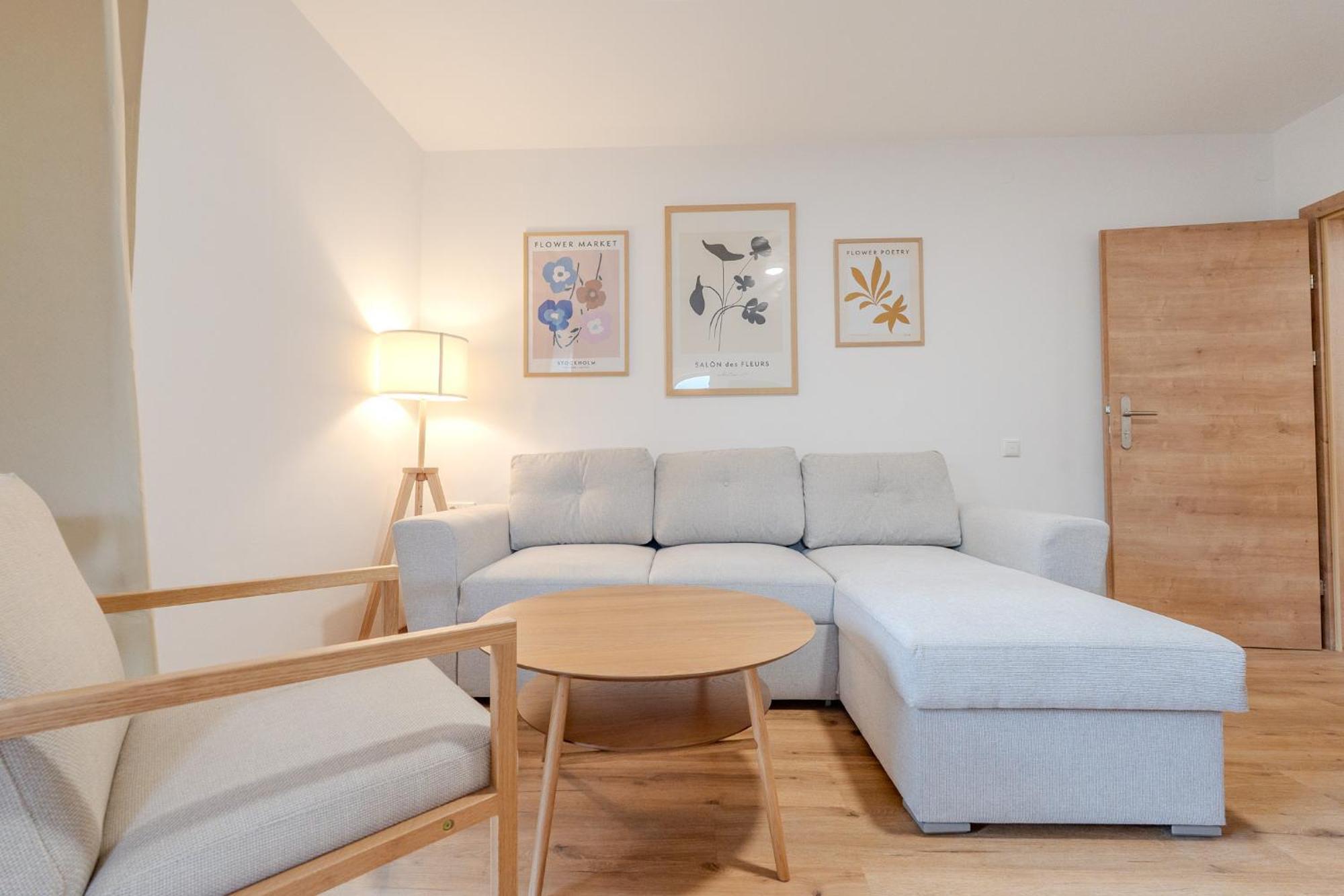Whats-App Self-Check-In - Villa Maria Theresia バート・ゴイーザーン 部屋 写真