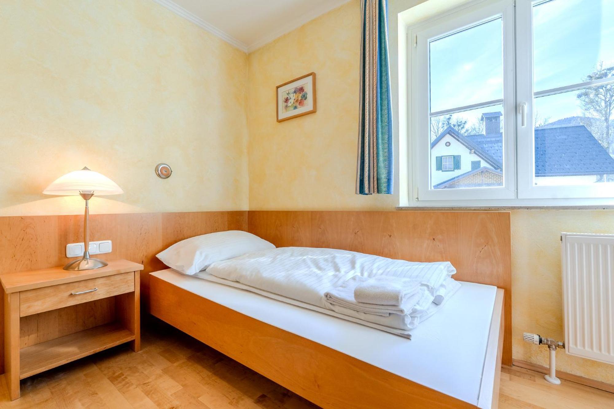 Whats-App Self-Check-In - Villa Maria Theresia バート・ゴイーザーン 部屋 写真